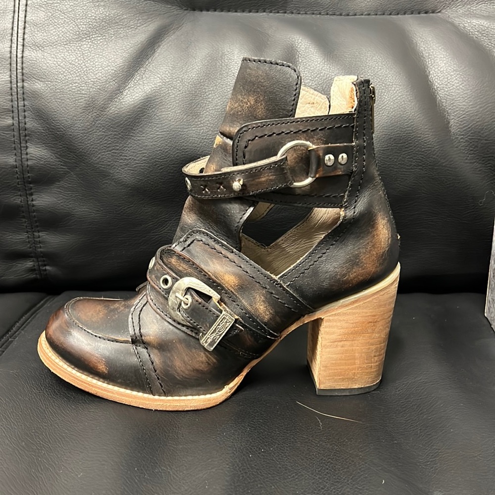 Free Bird Booties